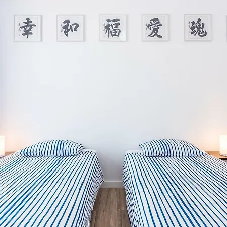 Lovelystay - Design Riverview City Centre Apartment *