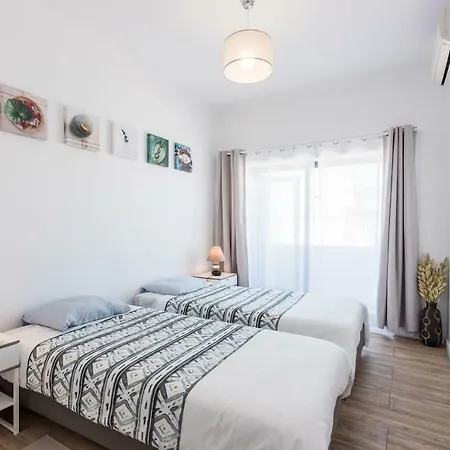 Lovelystay - Design Riverview City Centre * Portimao