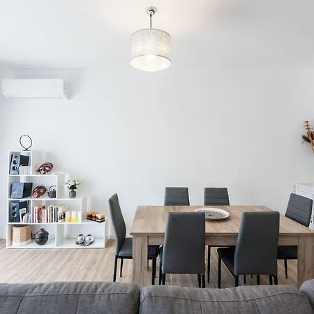 Apartment Lovelystay - Design Riverview City Centre *